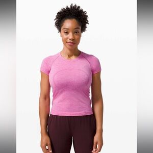 Lululemon Swiftly Tech Short Sleeve 2.0 *Race Length (Highlight Purple)